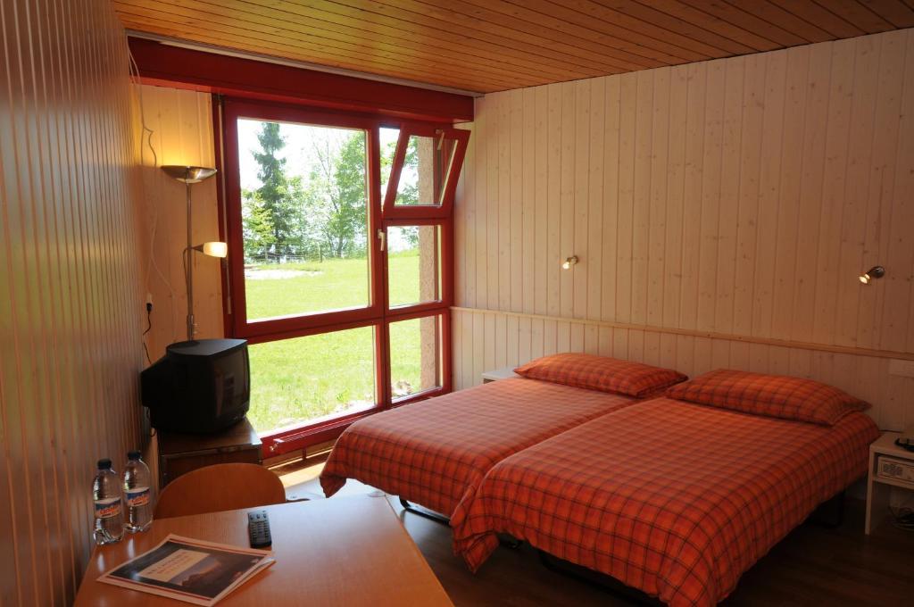 Hotel Twannberg Невшатель Номер фото